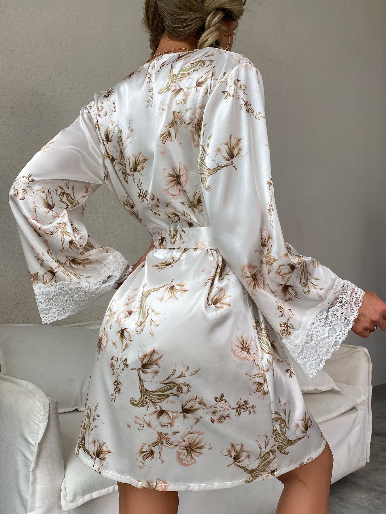 3-Piece Robe Lace Pajamas